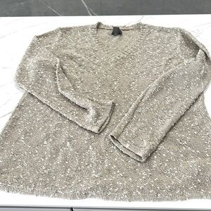 Chico’s v-neck light pullover